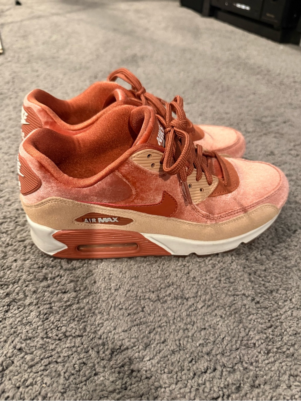 Nike Women’s Air Max 90 LX Dusty Peach